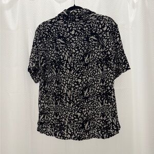 Men's Black and White Patterned Casual Shirt